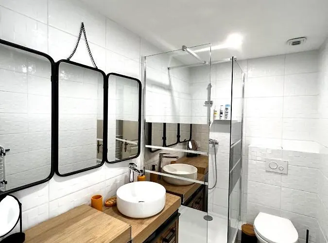 Le Meissonnier Bright With Terrace