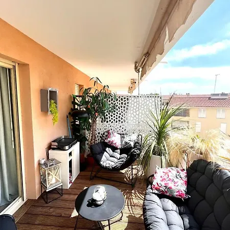 Lägenhet Le Meissonnier Bright With Terrace